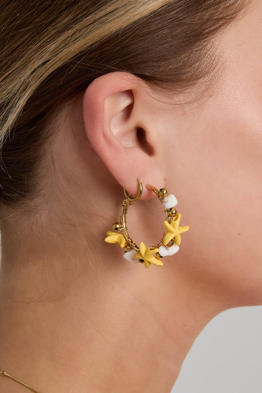 Hoop earrings with starfish and gold beads