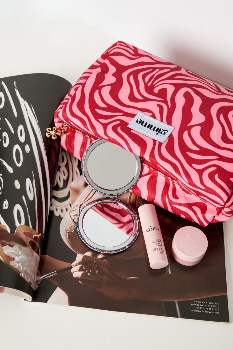 The Color Glow – Mixed Color Makeup Bag - Velaris Femme