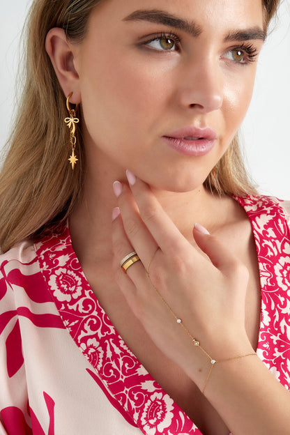 Elegant Hand Chain Bracelet in Silver & Gold