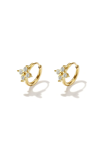 Small hoop earrings with clover-shaped stones