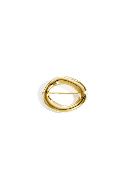 Brooch with organic shape
