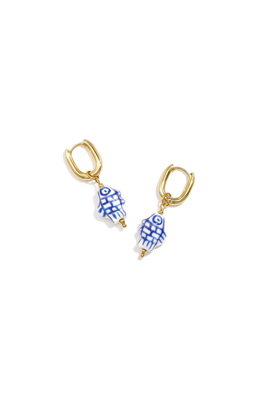 Squoval earrings with checkered fish charm