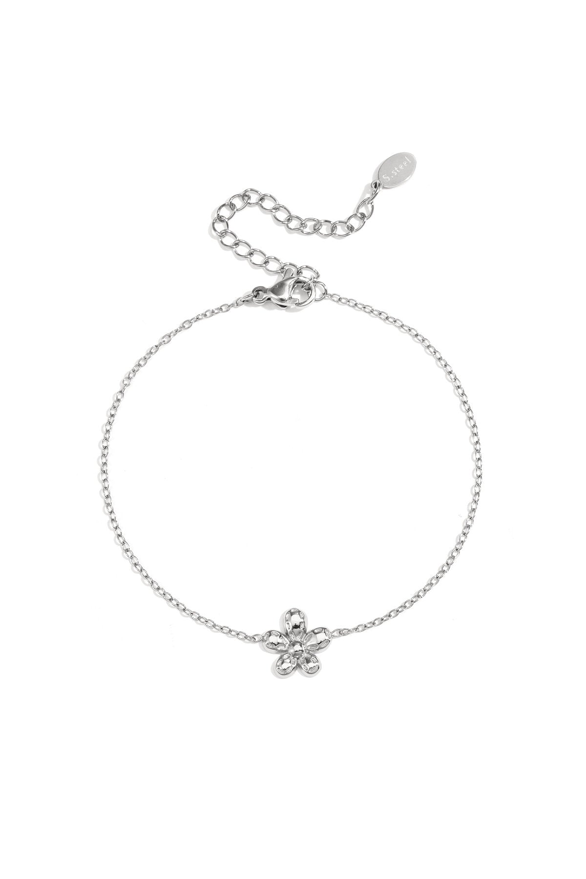 Bracelet with minimalist flower