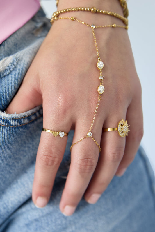 Adjustable ring with heart-shaped stone and small heart