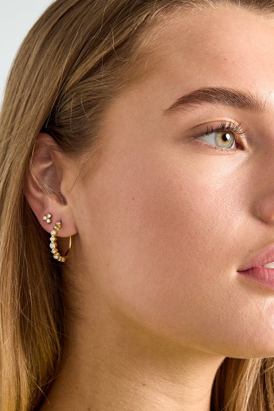 Fine earrings with 3 stones