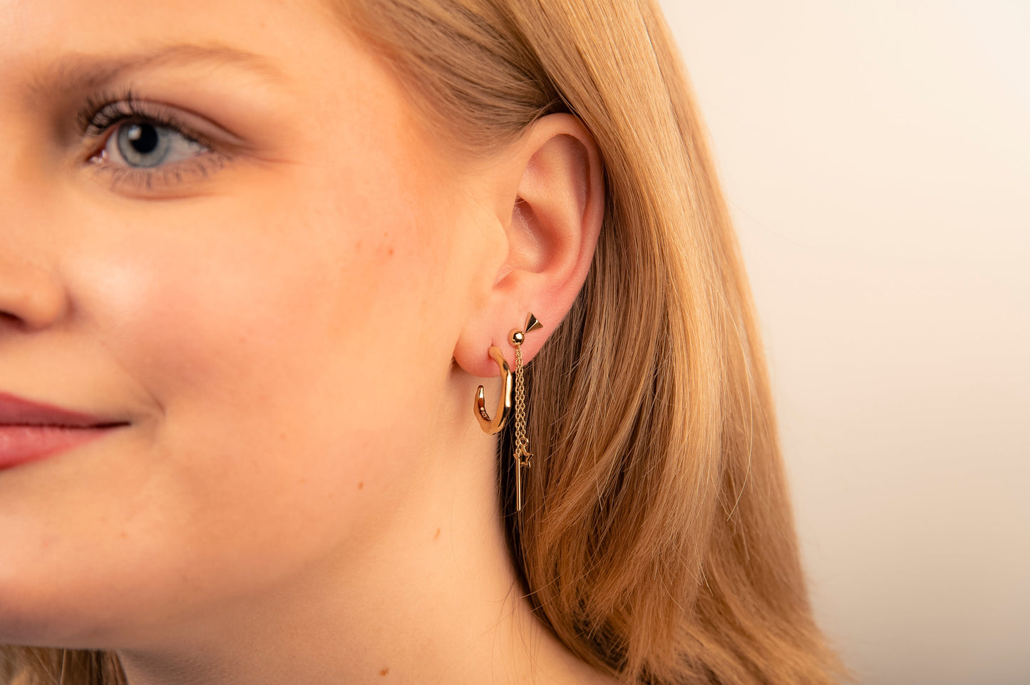 Jwls4u Oorringen Hoops Goudkleur JE044G-2