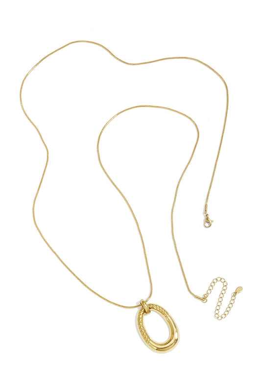 Long necklace with oval striped pendant