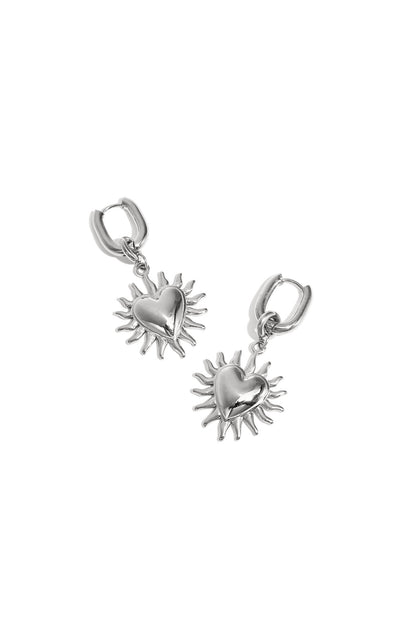 Earrings with dangling hearts and sunbeams