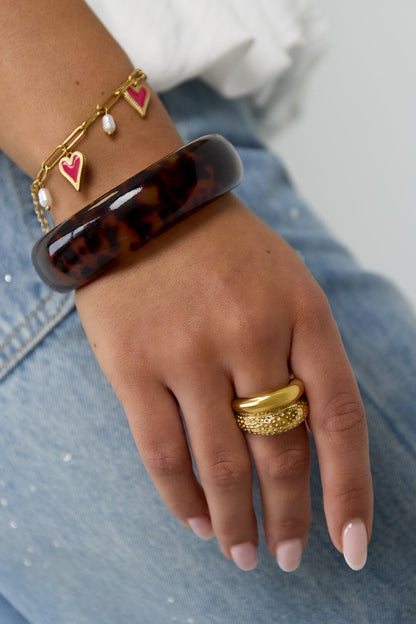 Double ring with structure