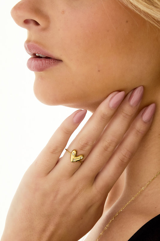 Adjustable ring with decorated heart