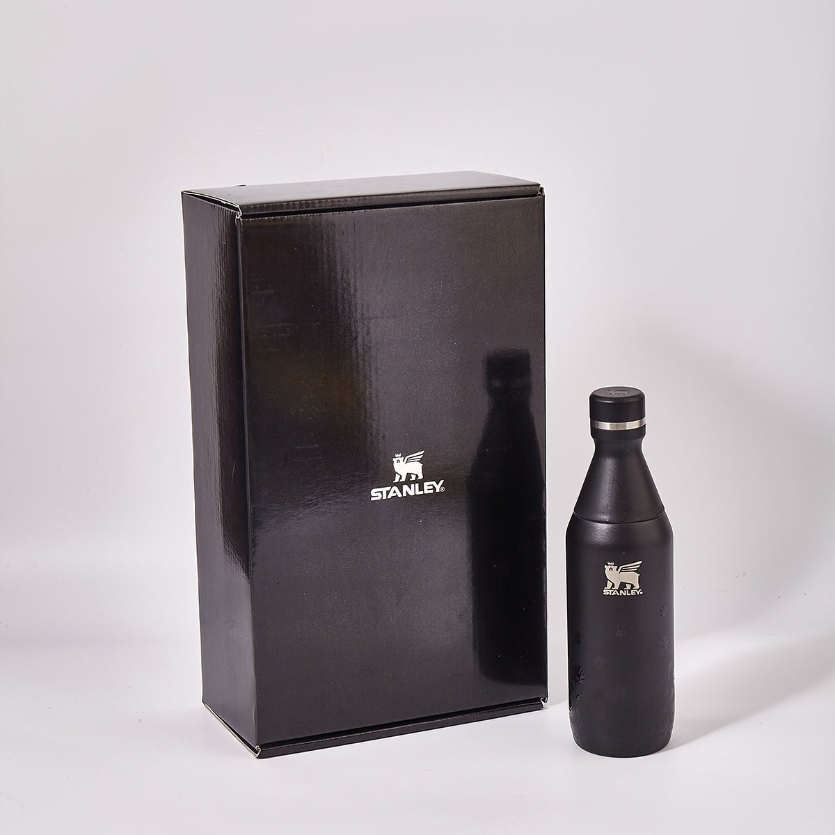 Stanley x JENNIE Midnight Bloom All Day Slim Luxe Bottle 12 oz