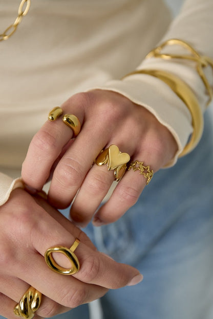 Statement ring with drop details and heart - Velaris Femme
