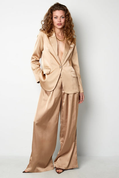 The Clean Line – Straight - Leg Pants - Velaris Femme