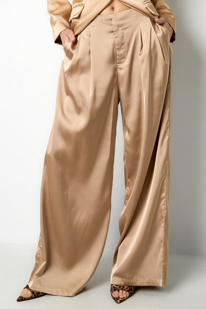 The Clean Line – Straight - Leg Pants - Velaris Femme