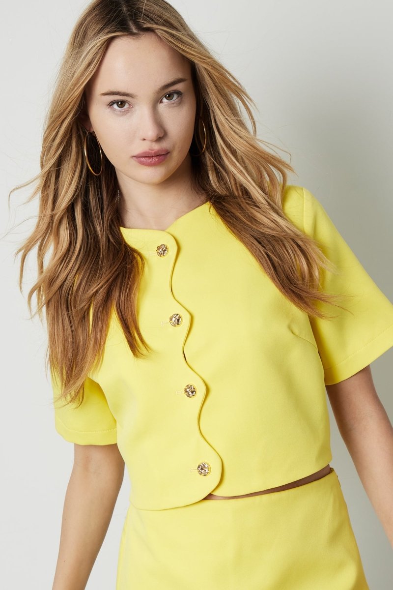 The Cropped Button - Front Top - Velaris Femme