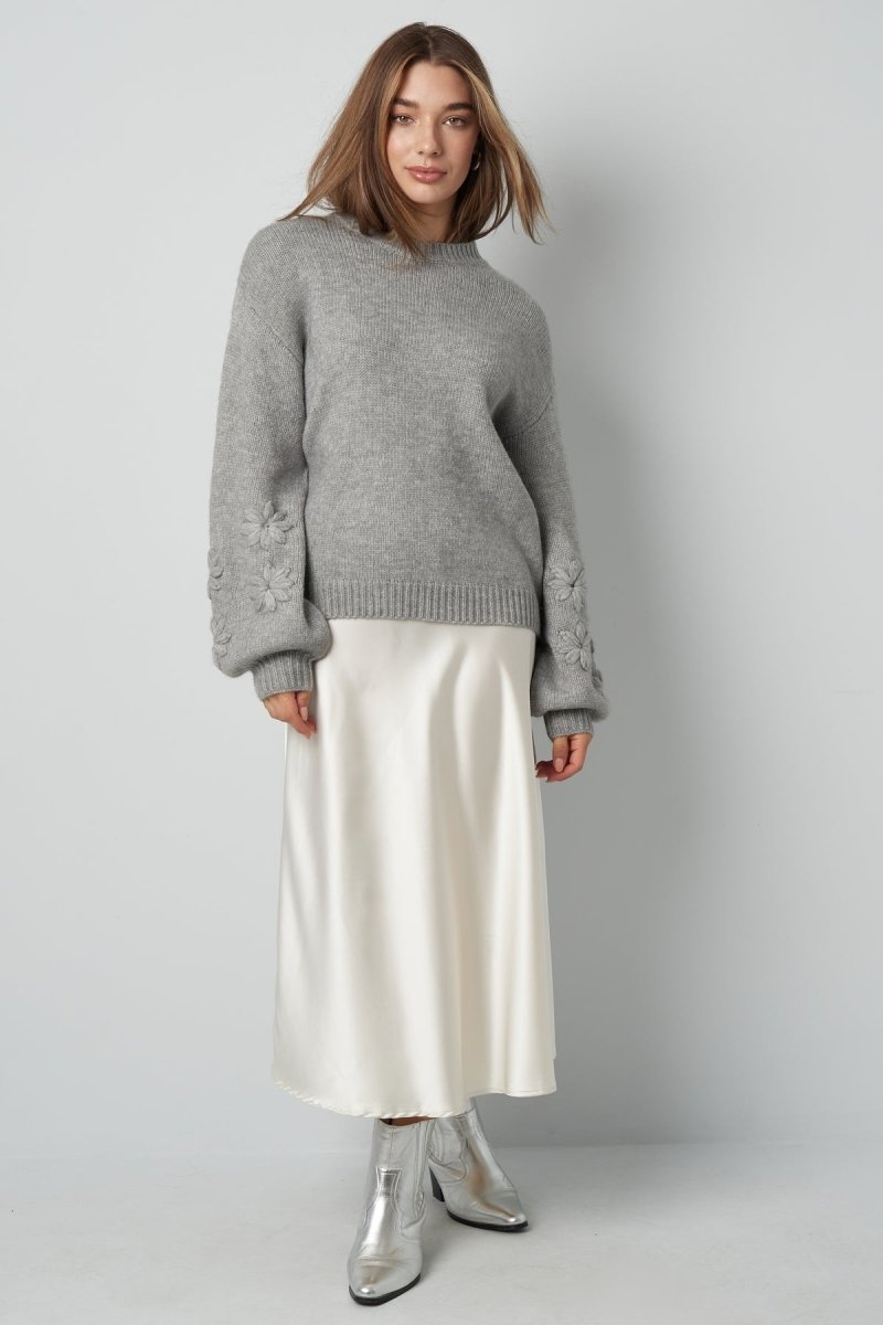 The Floral Appliqué Sweater - Velaris Femme