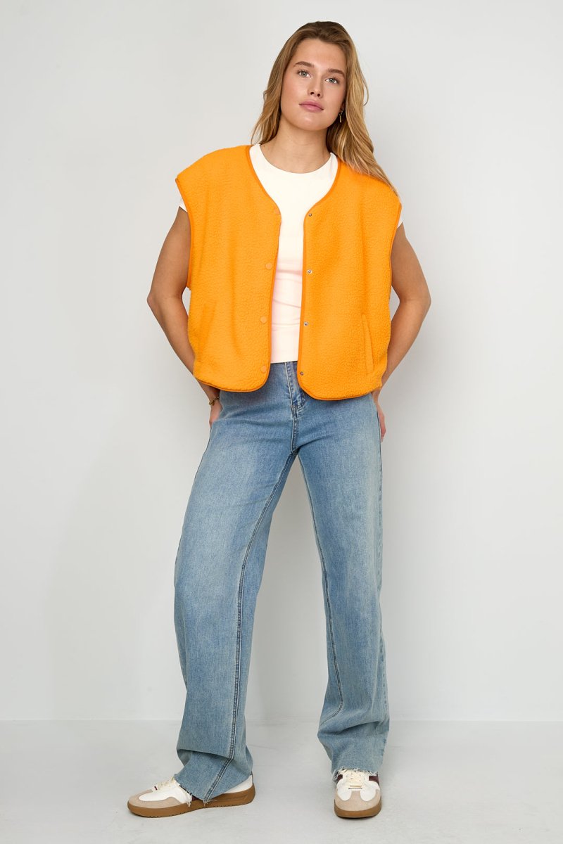The Sleeveless Vest - Velaris Femme
