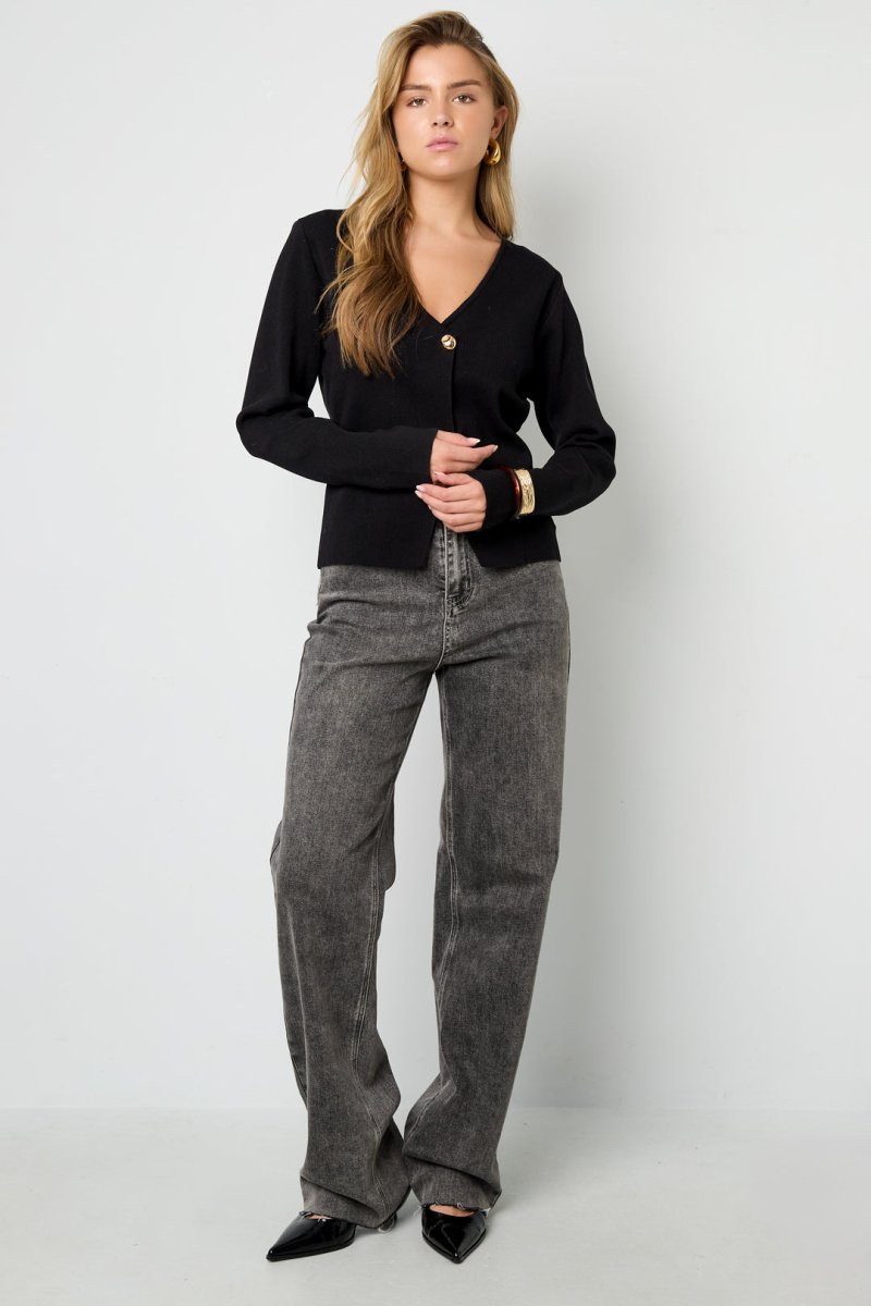 The Solid Knit – Classic Solid Color Knit Cardigan - Velaris Femme
