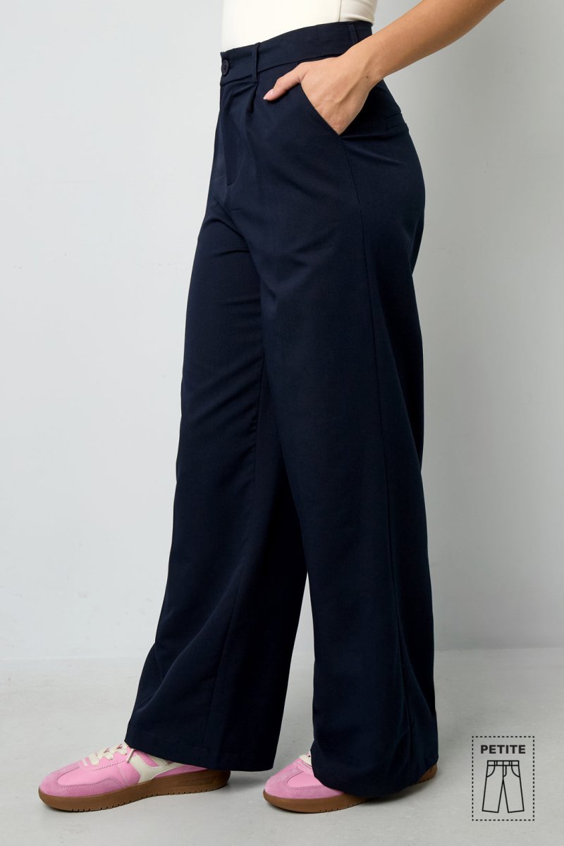 The Winter Line – Straight - Leg Pants - Velaris Femme