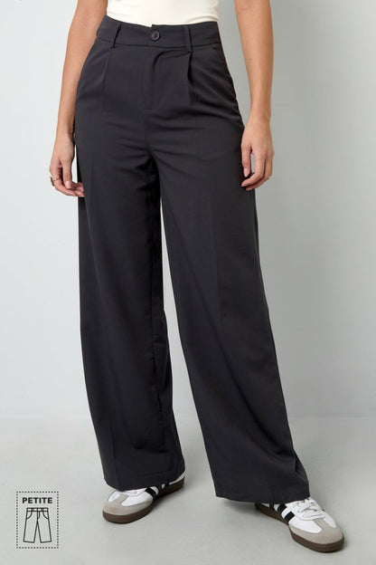 The Winter Line – Straight - Leg Pants - Velaris Femme